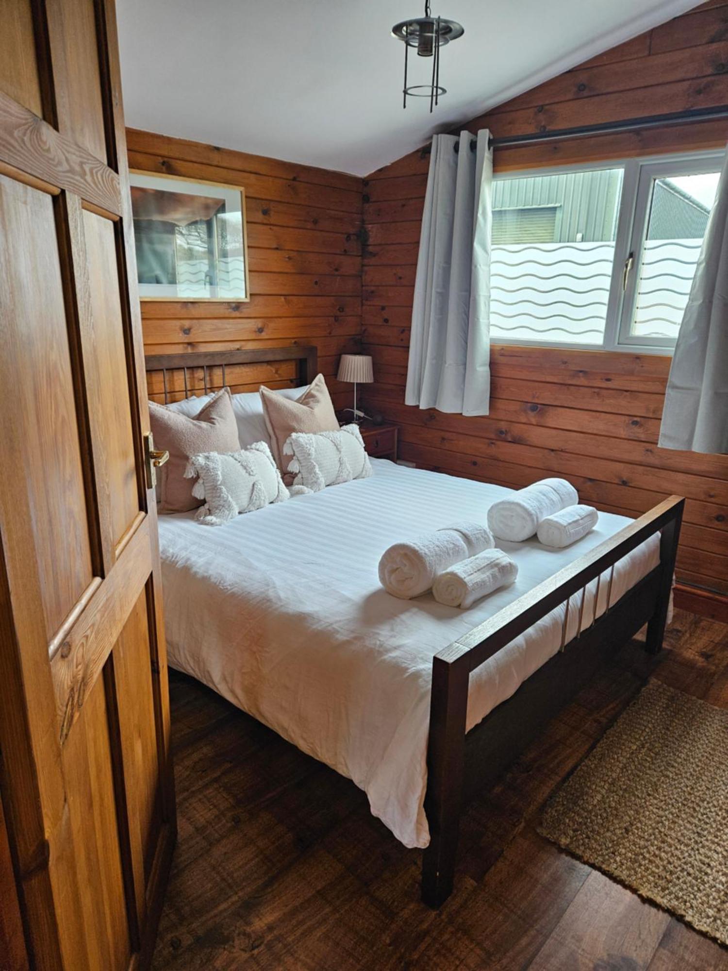 Captain'S Cabin Mynytho Экстерьер фото