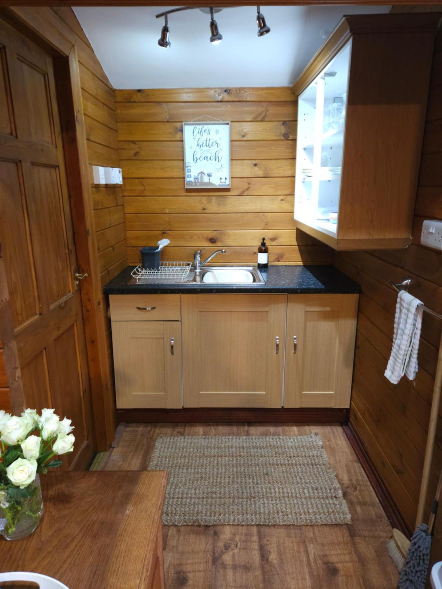 Captain'S Cabin Mynytho Экстерьер фото